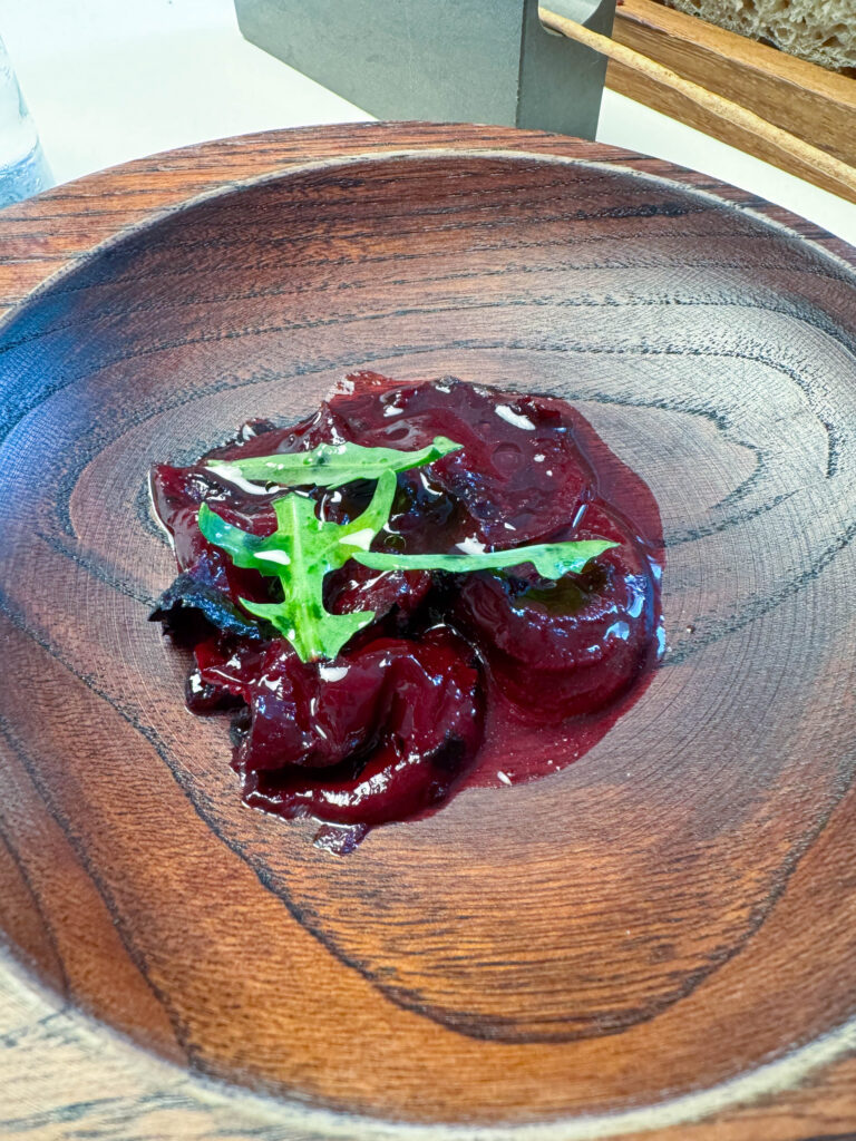 Rapa rossa, uva fragola e rucola